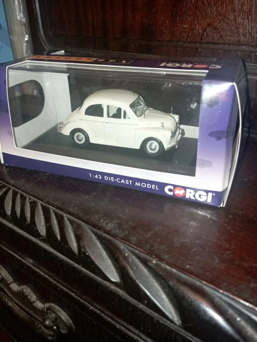 CORGI VANGUARD MORRIS MINOR DIE-CAST MODLE - Image 1