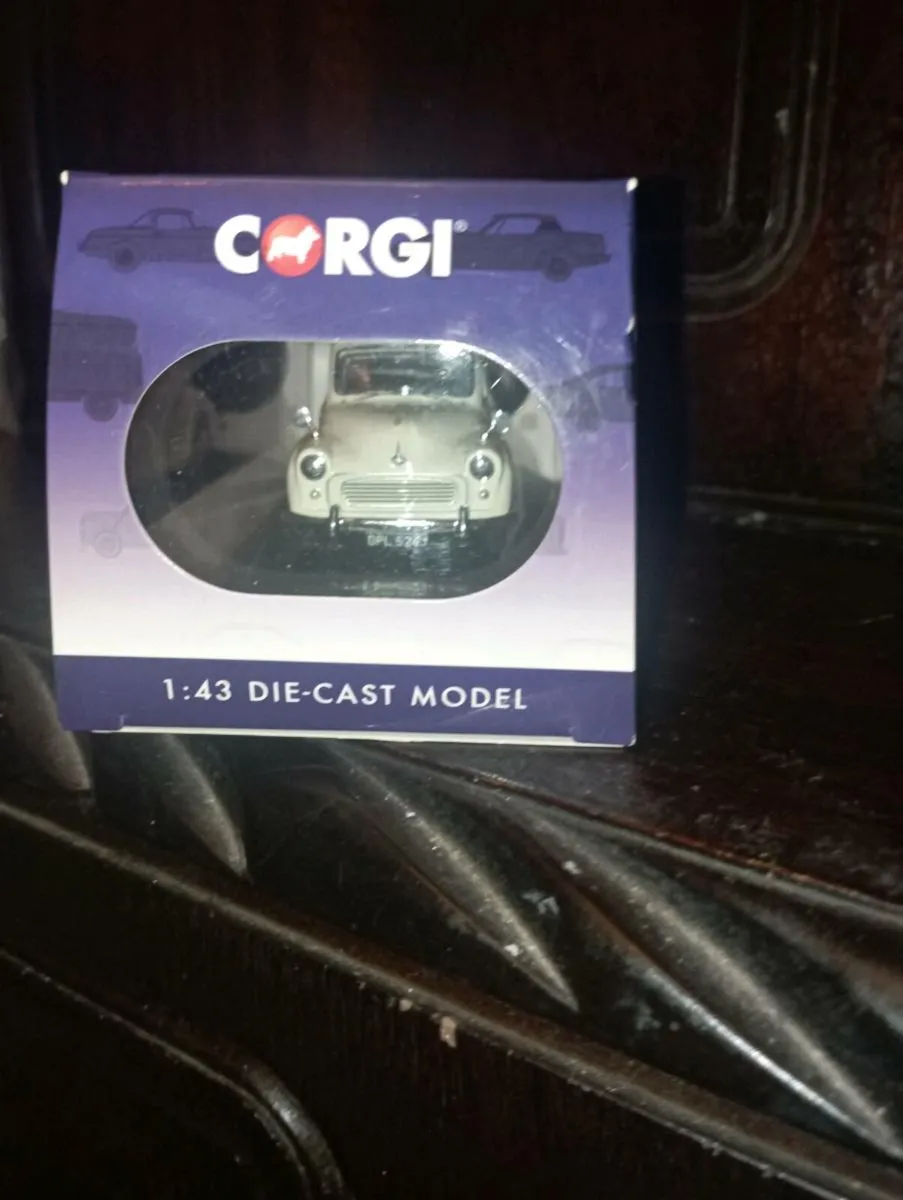 CORGI VANGUARD MORRIS MINOR DIE-CAST MODLE - Image 3