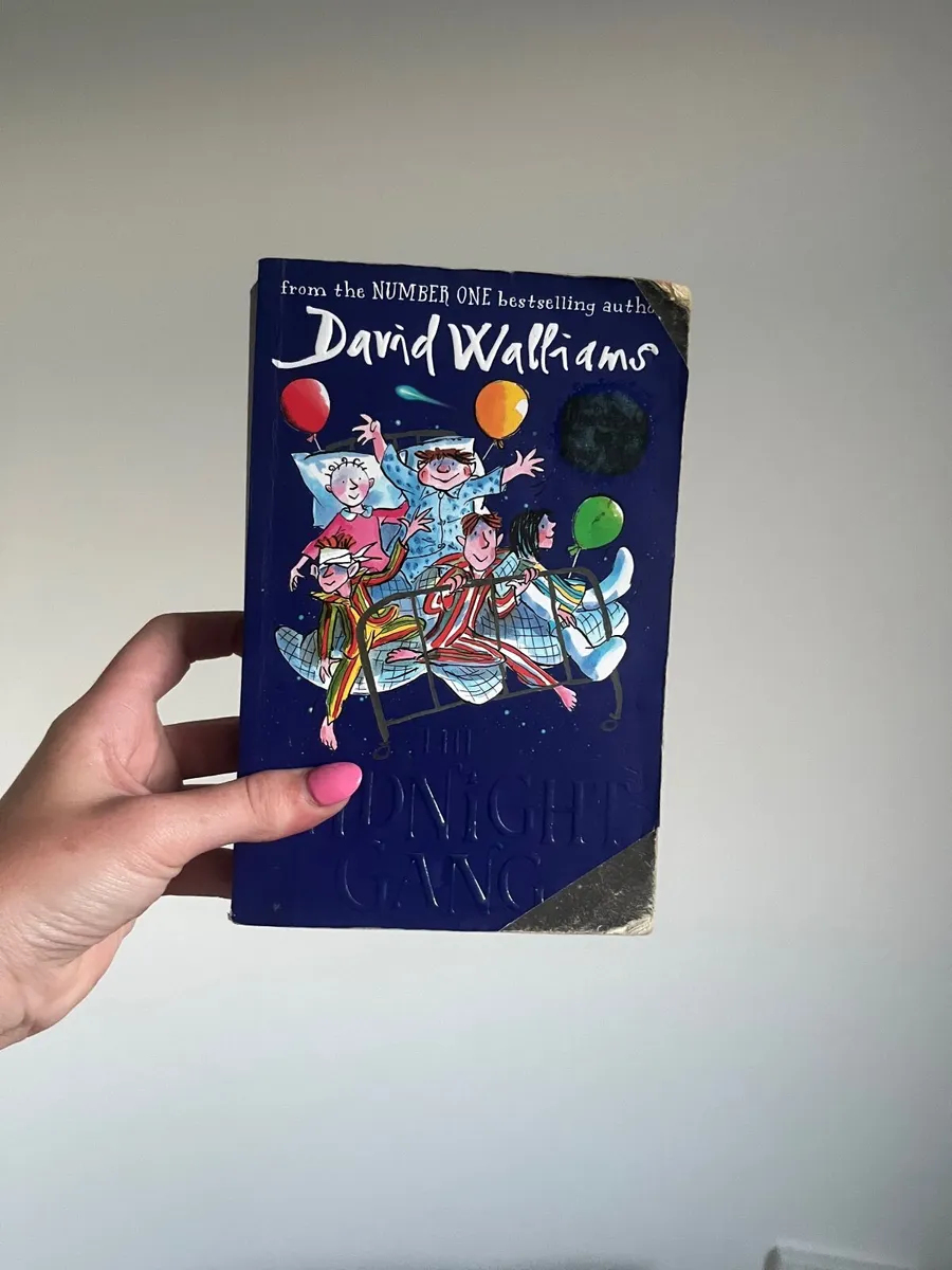 Books - Image 4