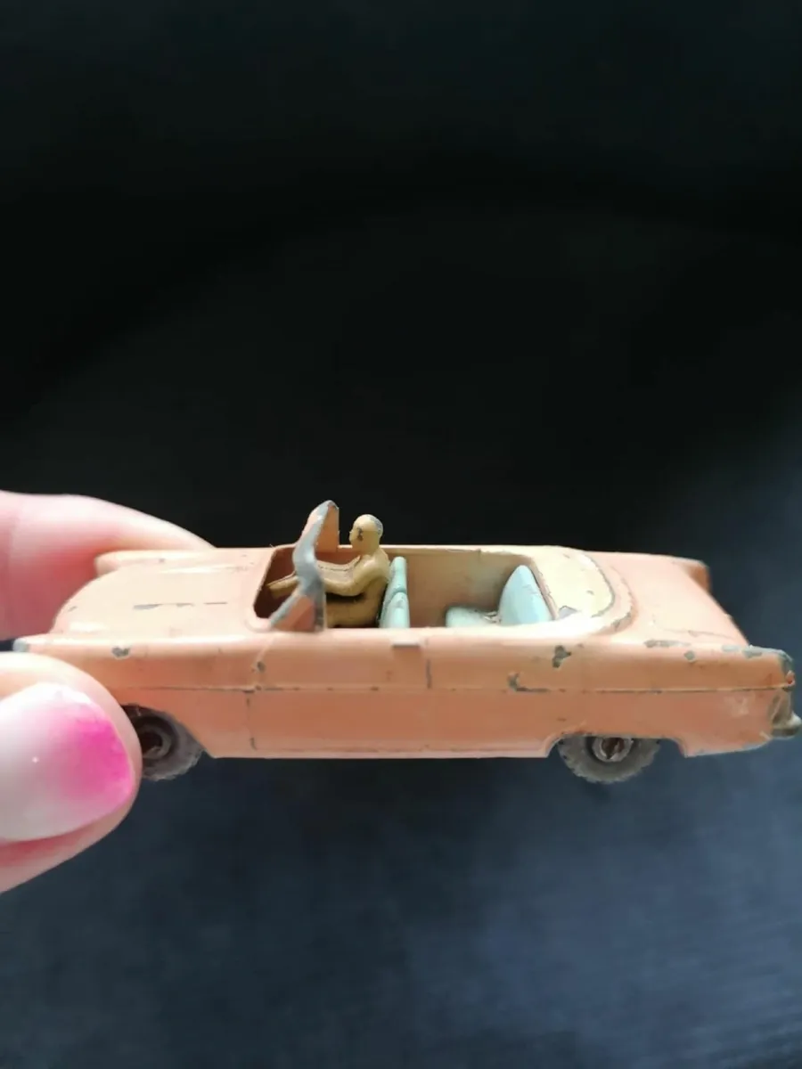 Vintage  Lesney No. 39A Ford Zodiac Convertable - Image 4