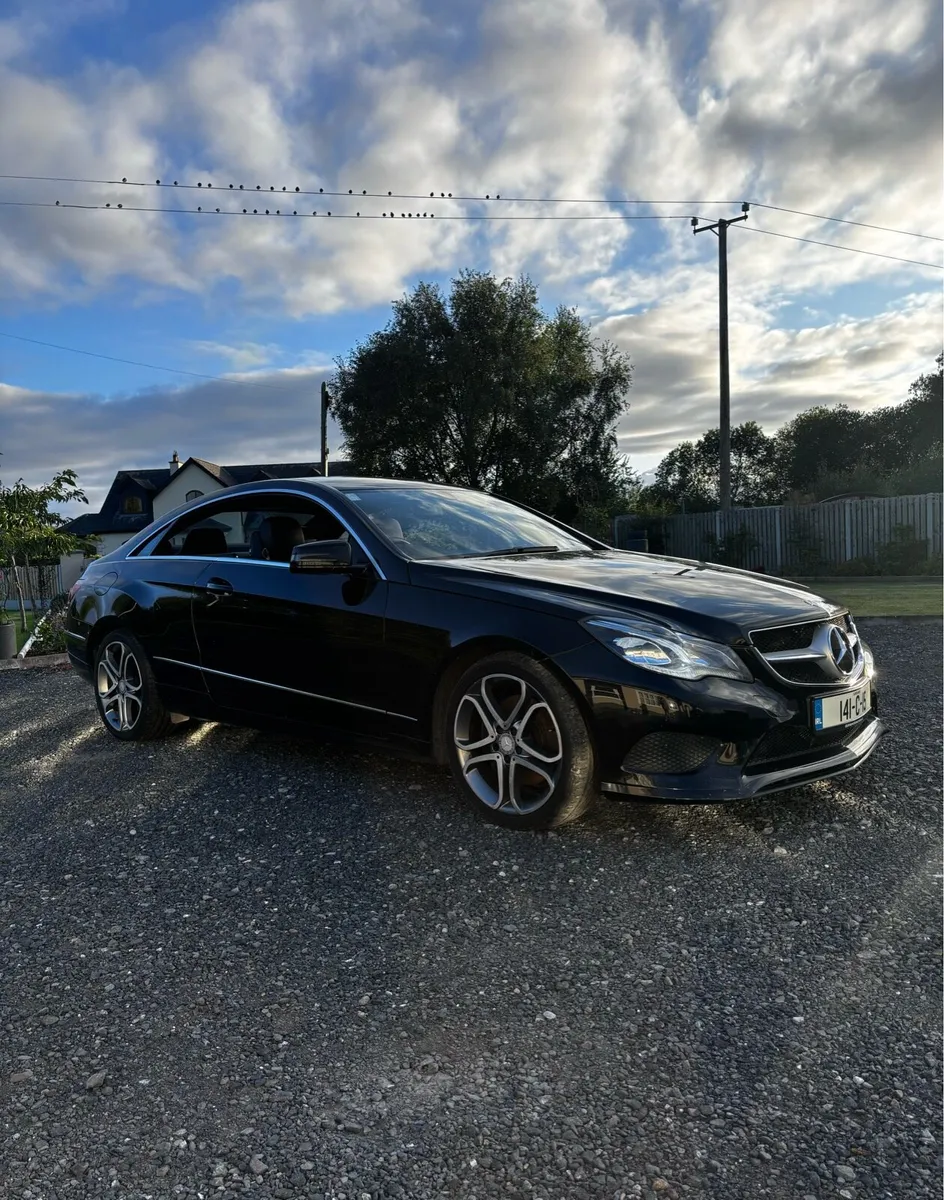 141 Mercedes E Class - Image 2