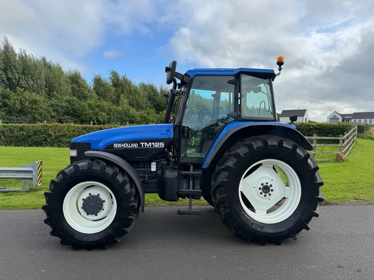 New Holland TM 125 - Image 2