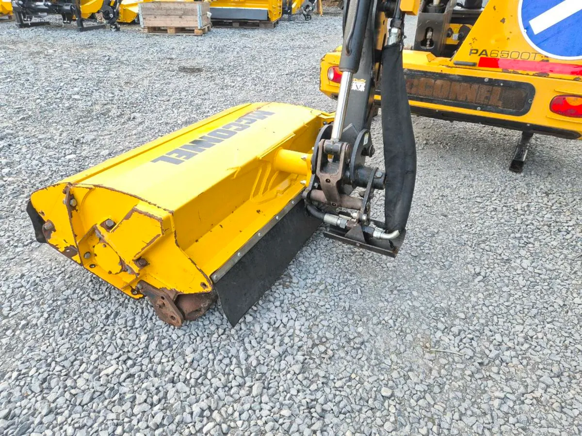Mcconnel PA6500T Hedgecutter - Image 4