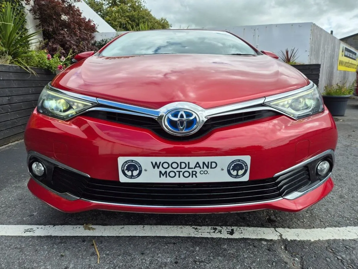 Toyota Auris 1.8 Hybrid / Advance / Tax  170 - Image 3
