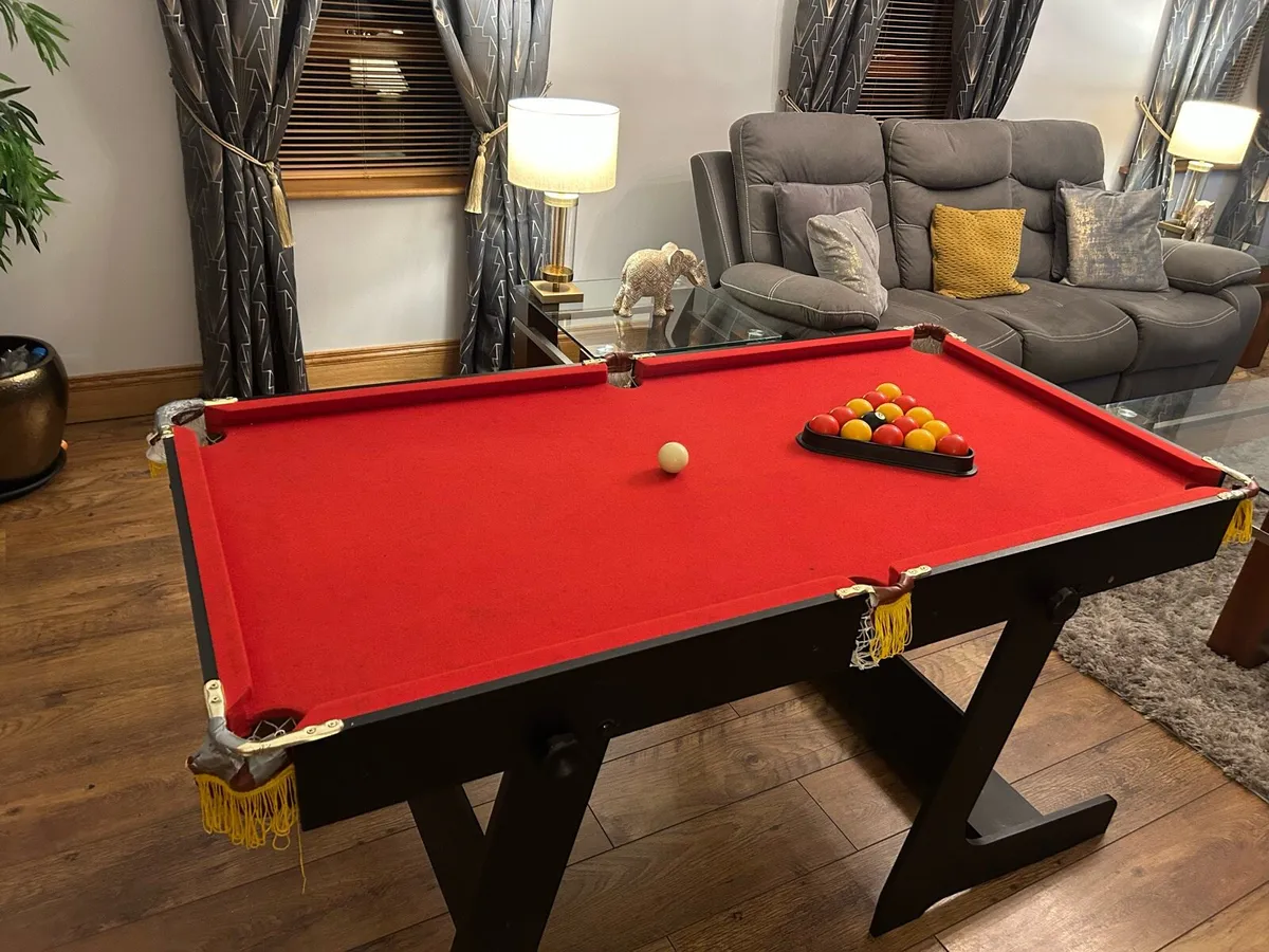 5 foot foldable Pool table - Image 2