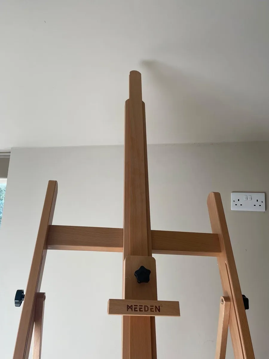 Artist easel in oak - Image 2
