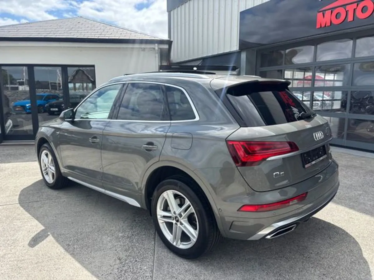 Audi Q5 Tfsi E S Line Quattro - Image 2