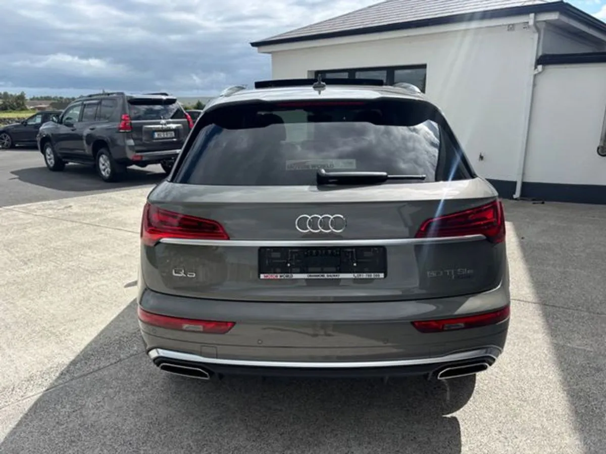 Audi Q5 Tfsi E S Line Quattro - Image 3