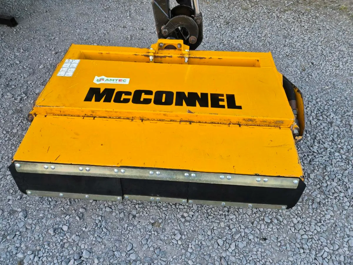 Mcconnel PA6570T Hedgecutter - Image 3