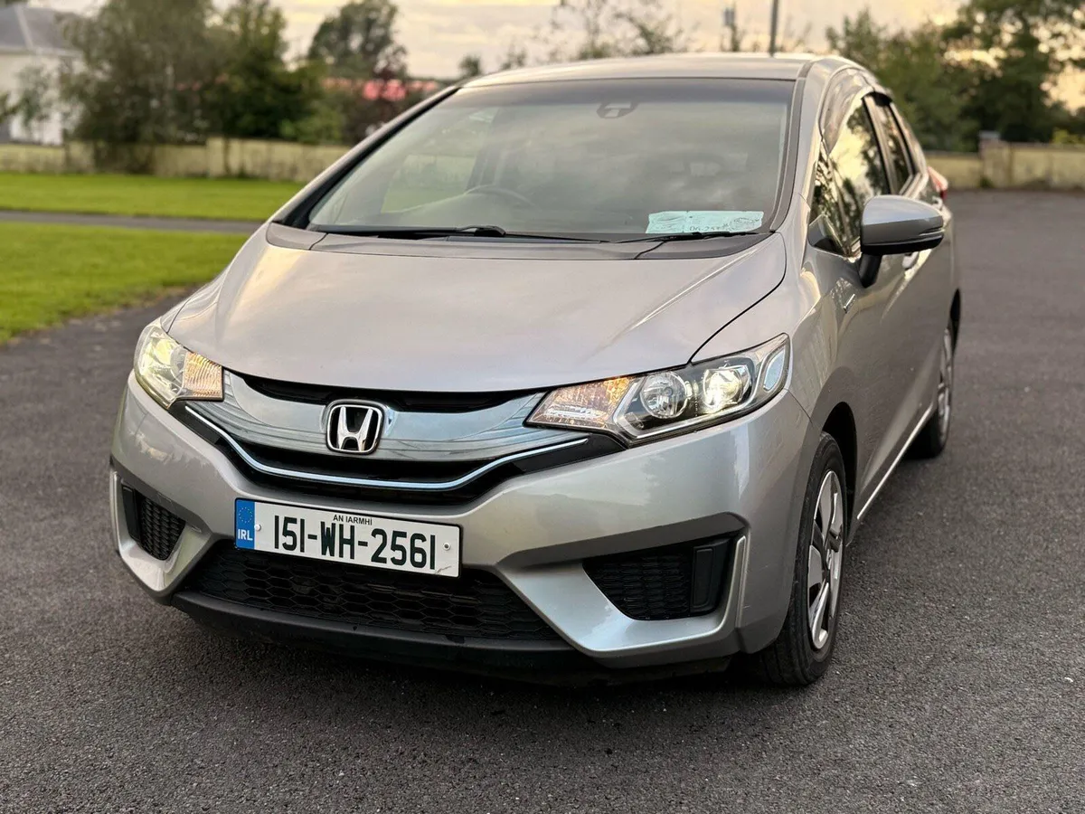 Honda Fit LOW MILAGE - Image 4