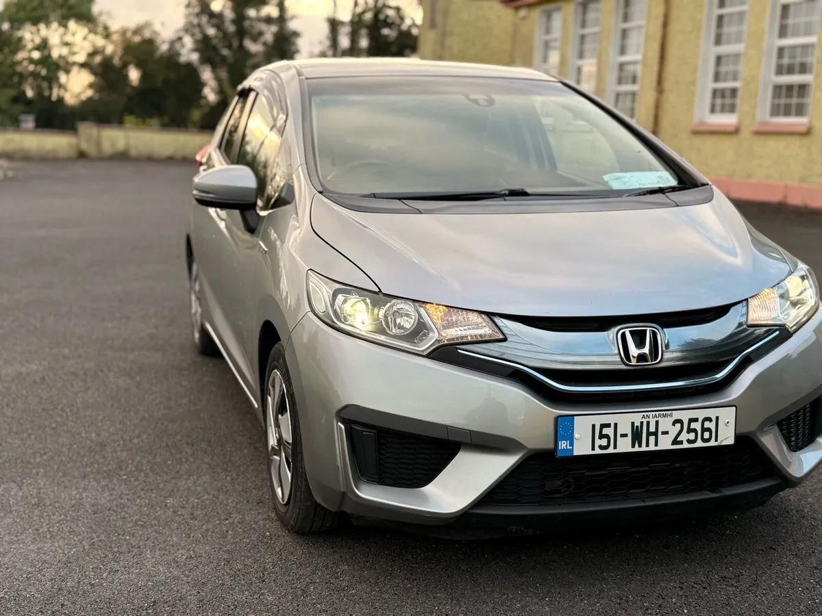 Honda Fit LOW MILAGE - Image 2