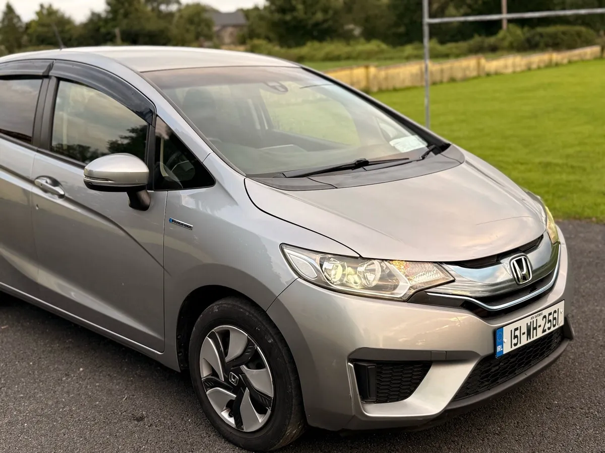 Honda Fit LOW MILAGE - Image 3