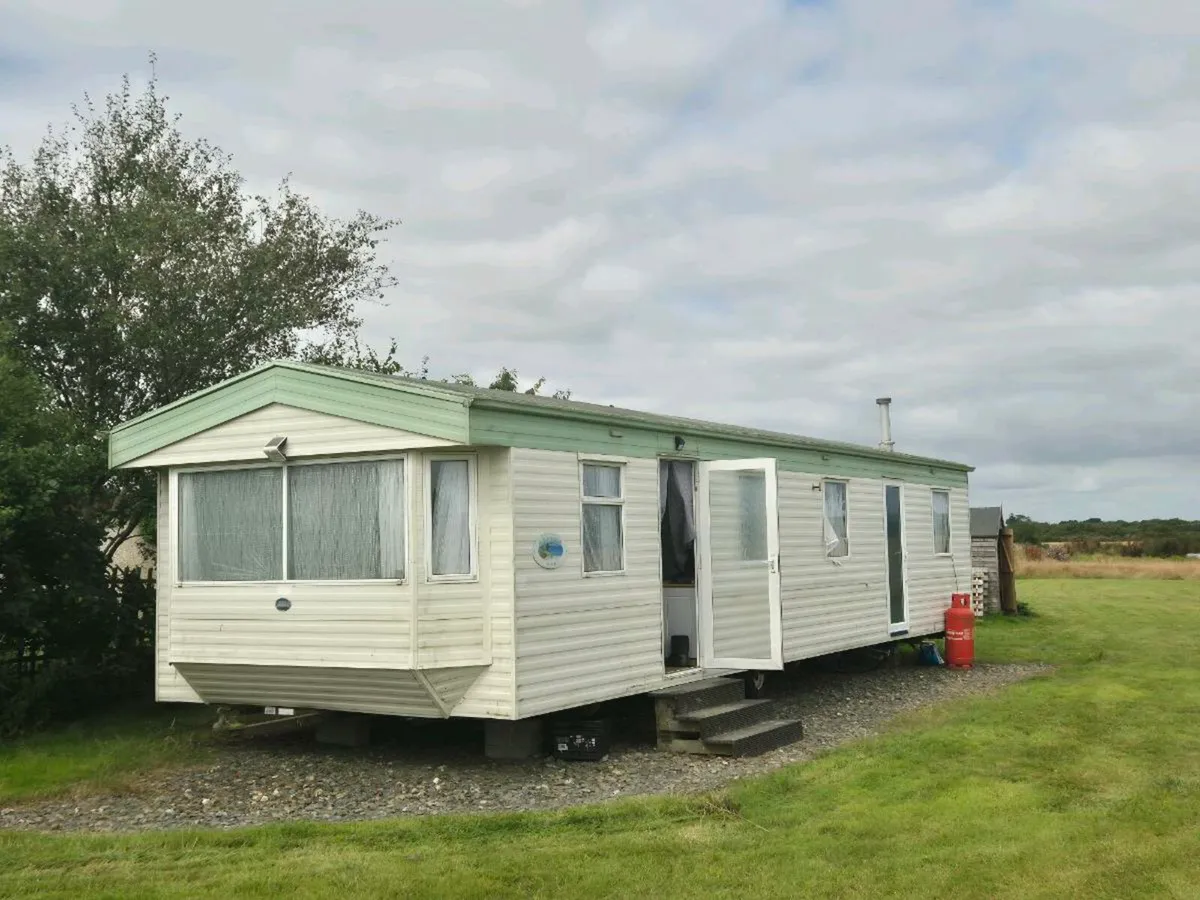 Mobile home - Image 1