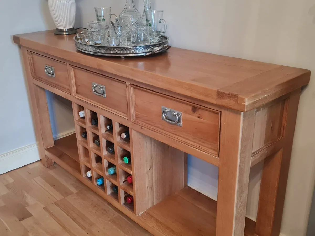 Oak sideboard - Image 1
