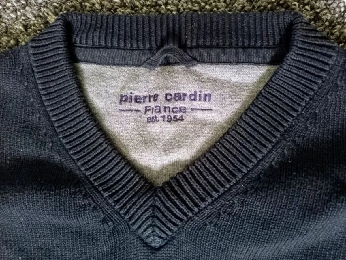 quality jumper size L - Image 1