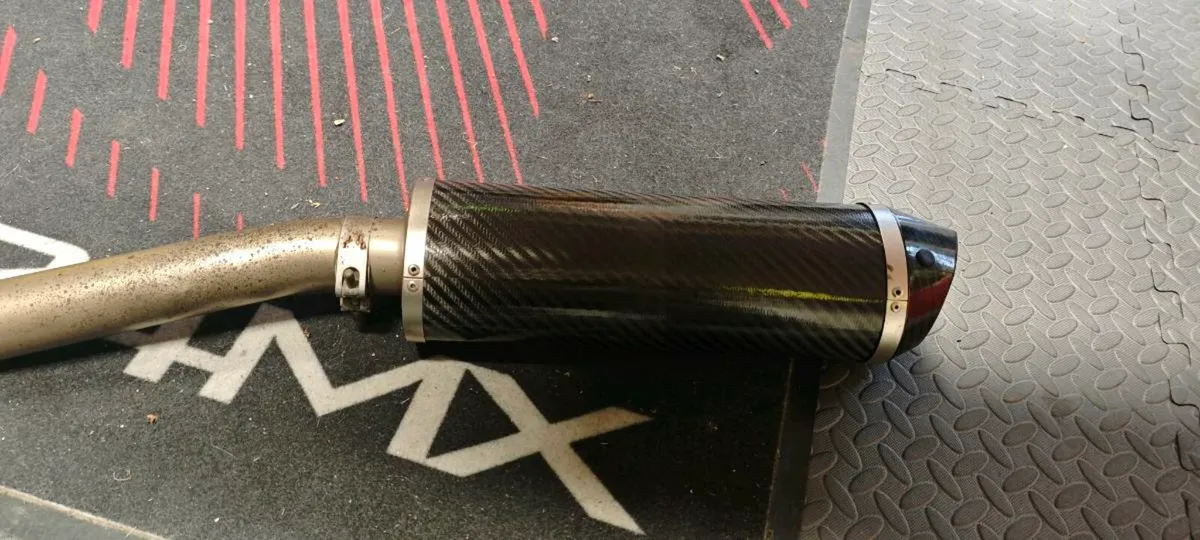 Tiger 1200 fuel carbon exhaust - Image 4