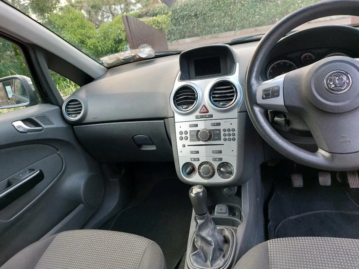 Vauxhall Corsa 2011 - Image 3