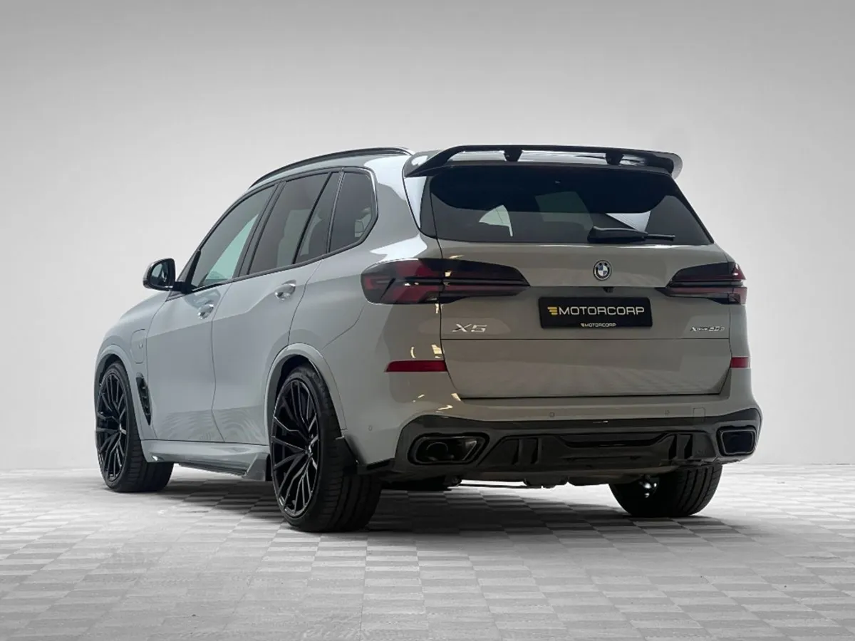 BMW X5 50E M Sport Xdrive  pan Roof - Image 4