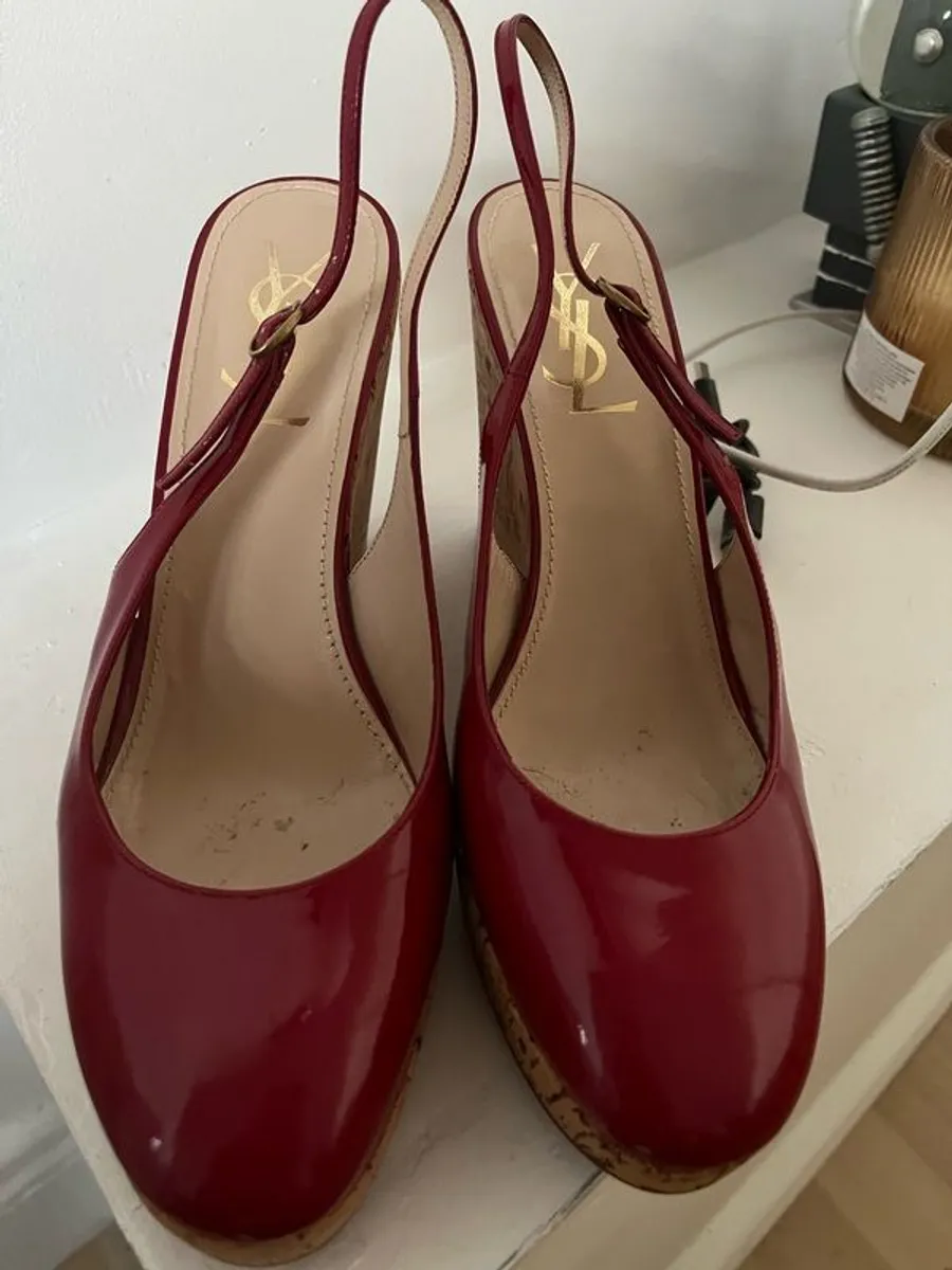 Yves saint Laurent - Image 1