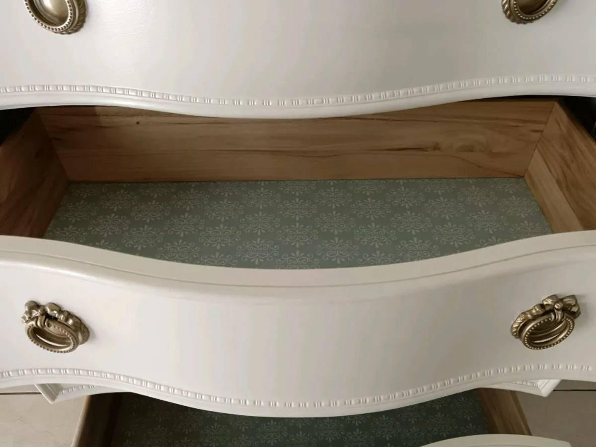 French style chest of drawers - Image 4