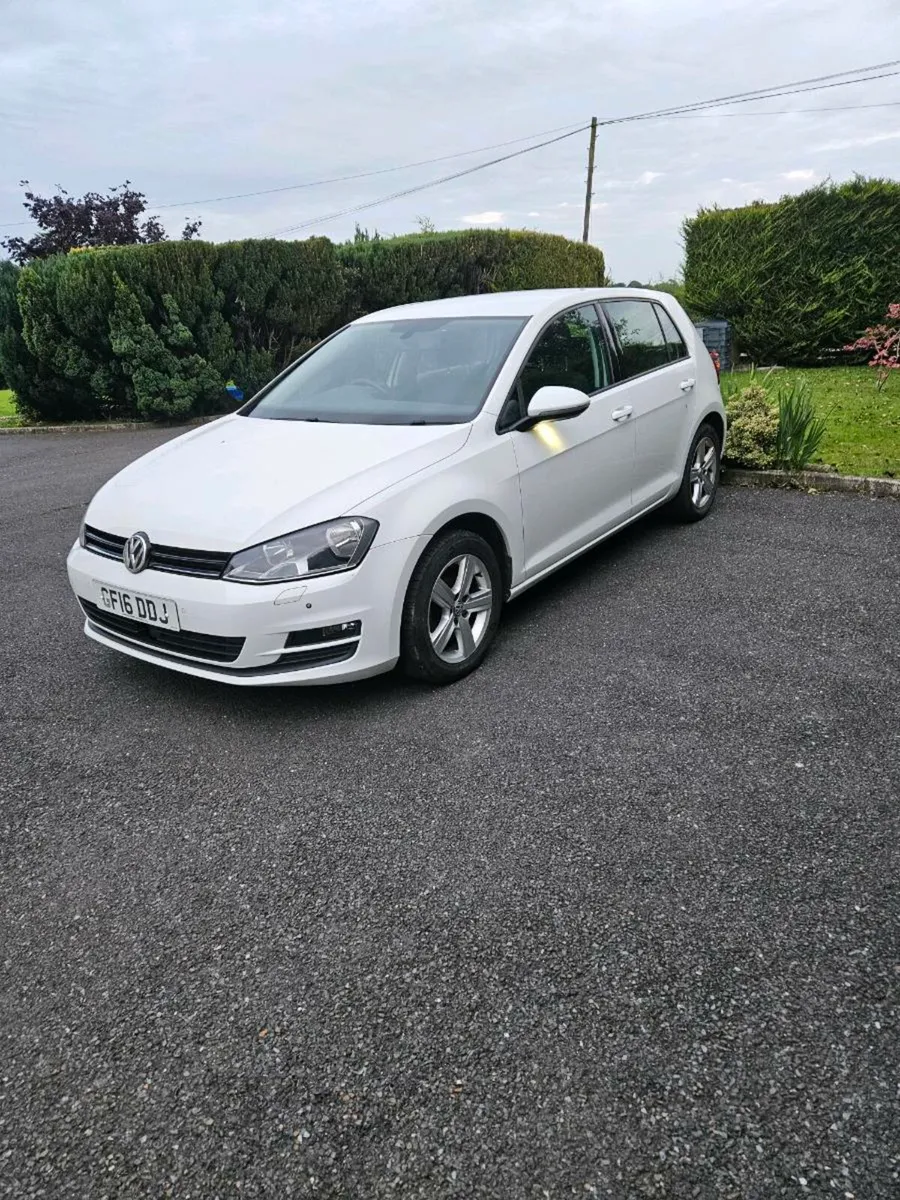 2016  Volkswagen  Golf - Image 1