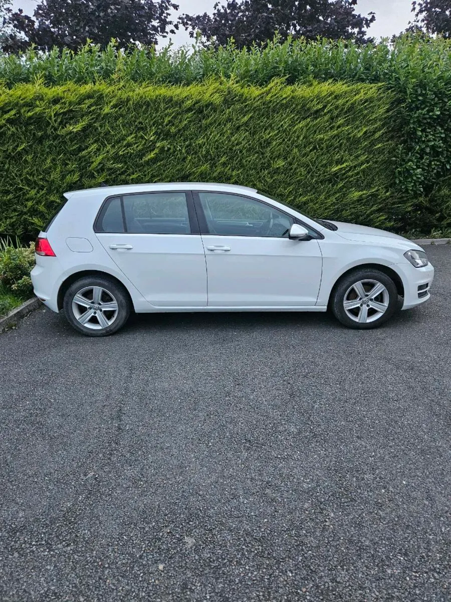 2016  Volkswagen  Golf - Image 3