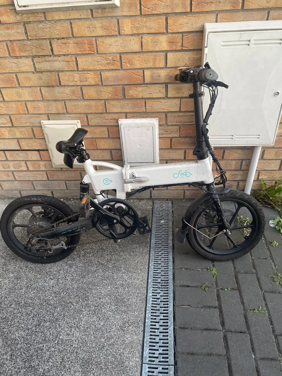 Fiido d2s & carrera frame ( !!BOTH FOR PARTS !!) - Image 1