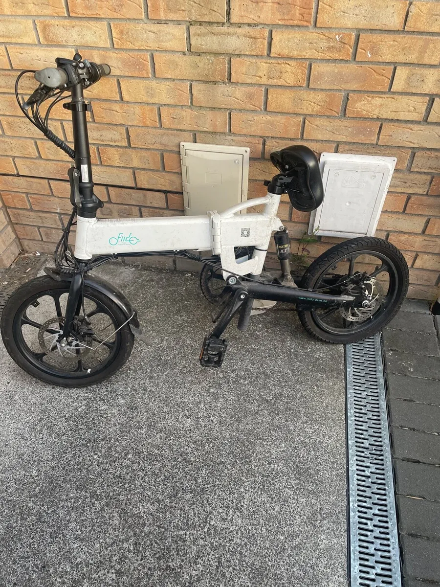 Fiido d2s & carrera frame ( !!BOTH FOR PARTS !!) - Image 2