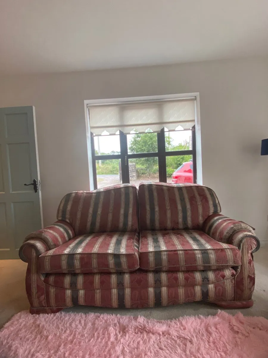 Couch - Image 2