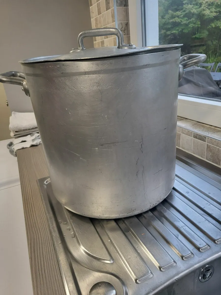 Large Aluminium Stock Pot 37cm - Image 2