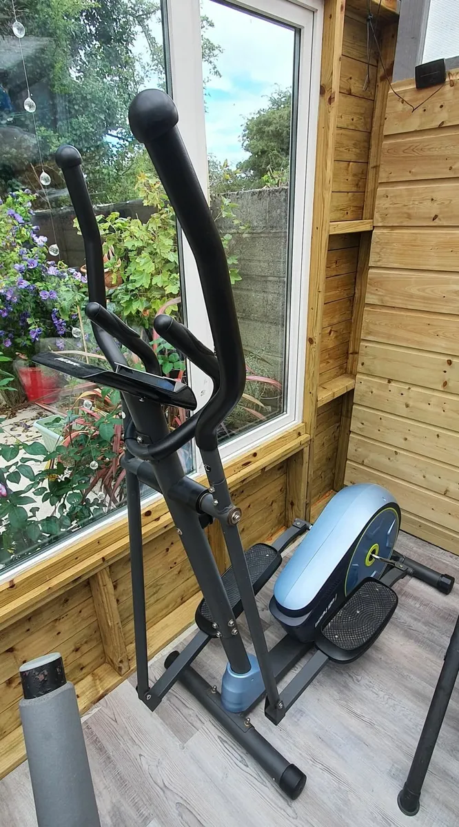 Elliptical magnetic cross trainer - Image 1