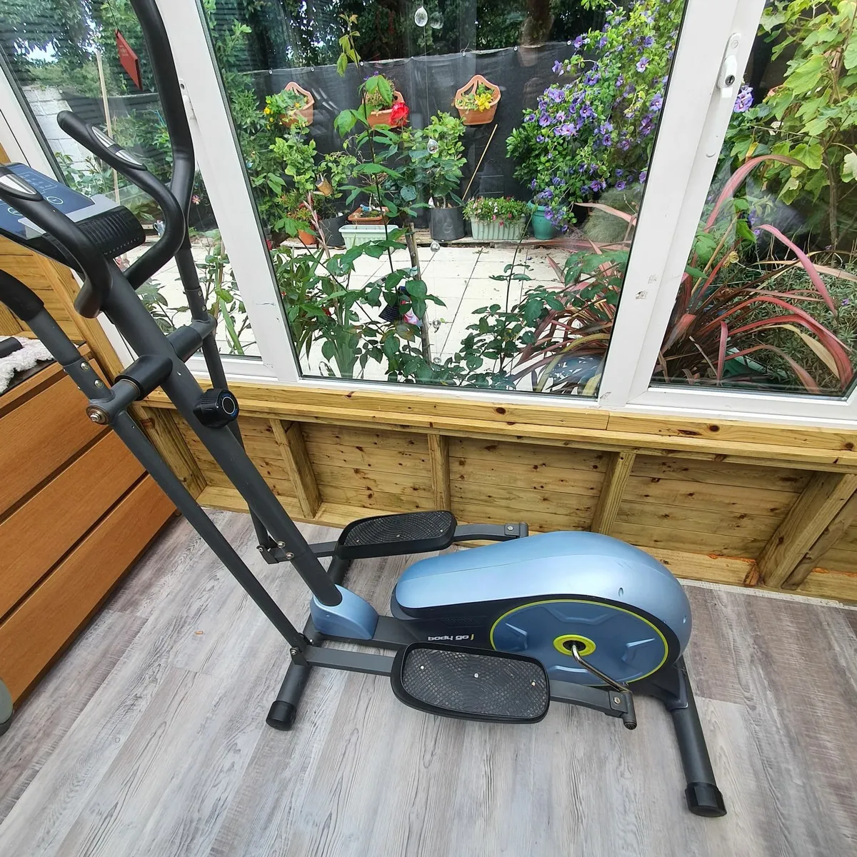 Elliptical magnetic cross trainer - Image 3