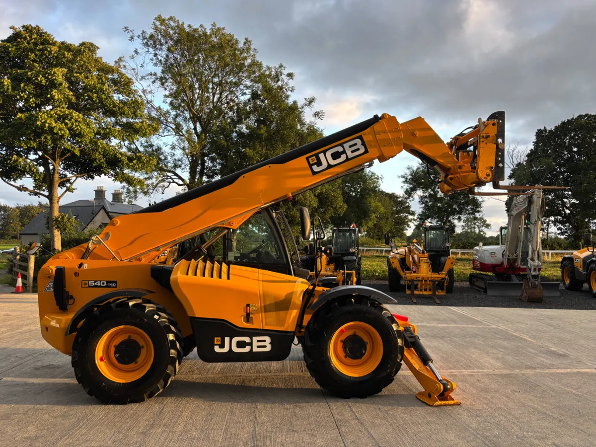 2022 JCB 540-140 - Image 1