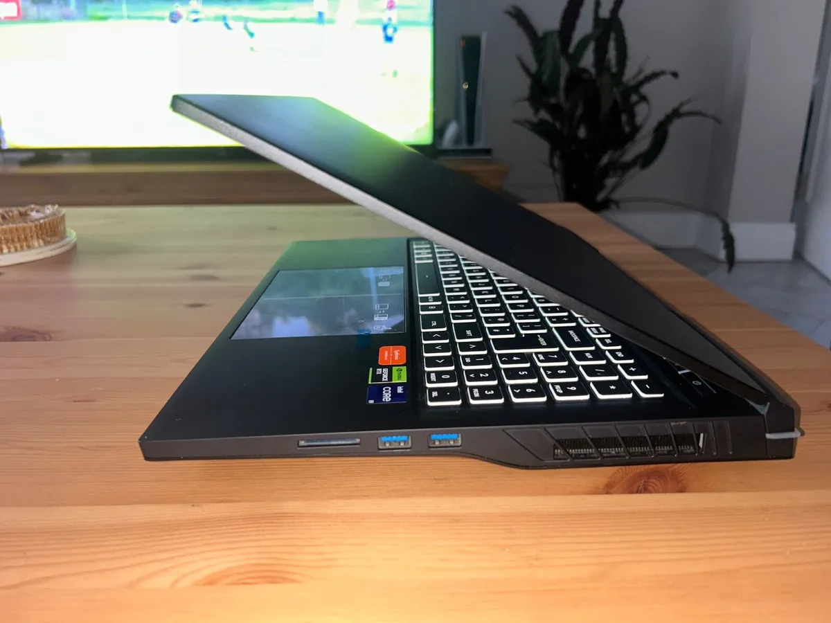 Custom laptop - Image 3