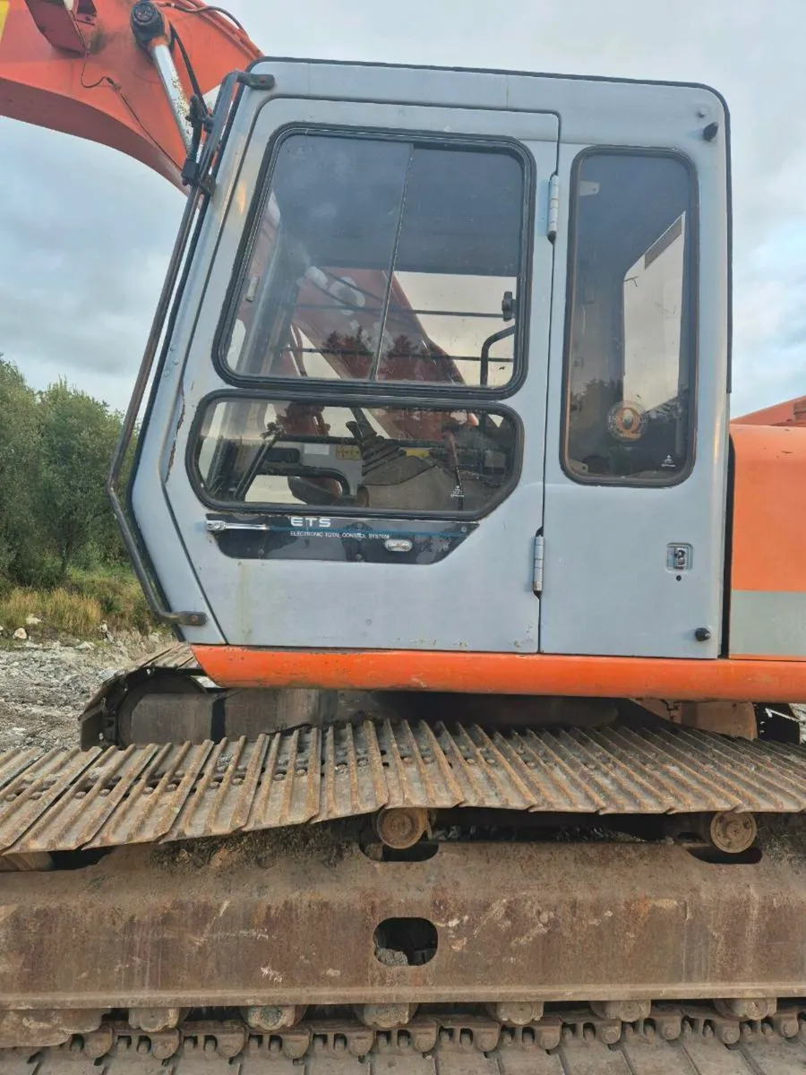 150-3 Hitachi - Image 2