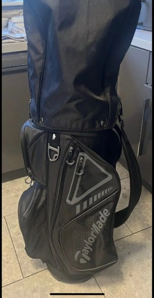 Taylormade Select Plus Cart 14 Bag - Image 1
