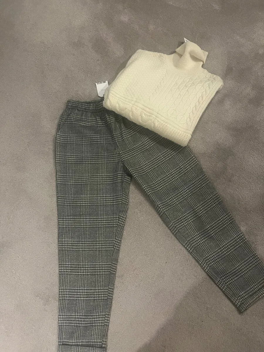 Next two piece - Image 1