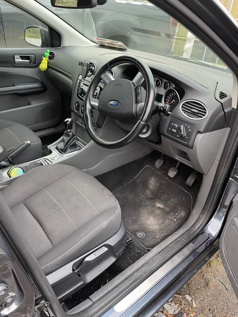 Car - Image 2