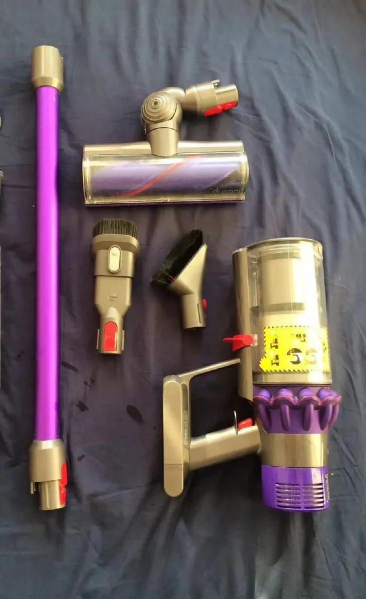Dyson V10 Vacuum Cleaner - Image 1