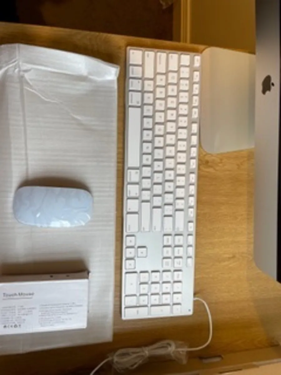 21.5" Apple iMac Slimline 256gb SSD 8GB RAM - Image 2