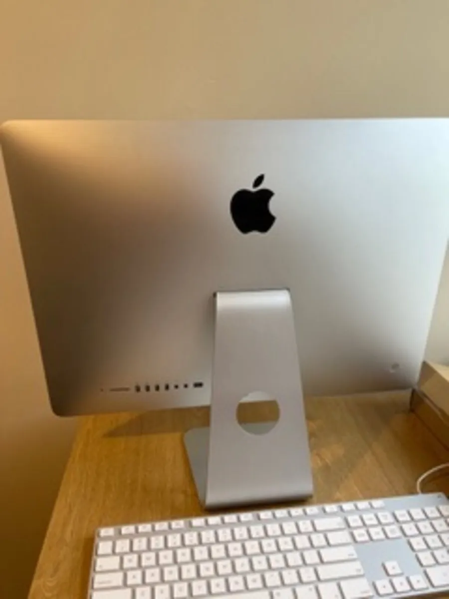 21.5" Apple iMac Slimline 256gb SSD 8GB RAM - Image 3