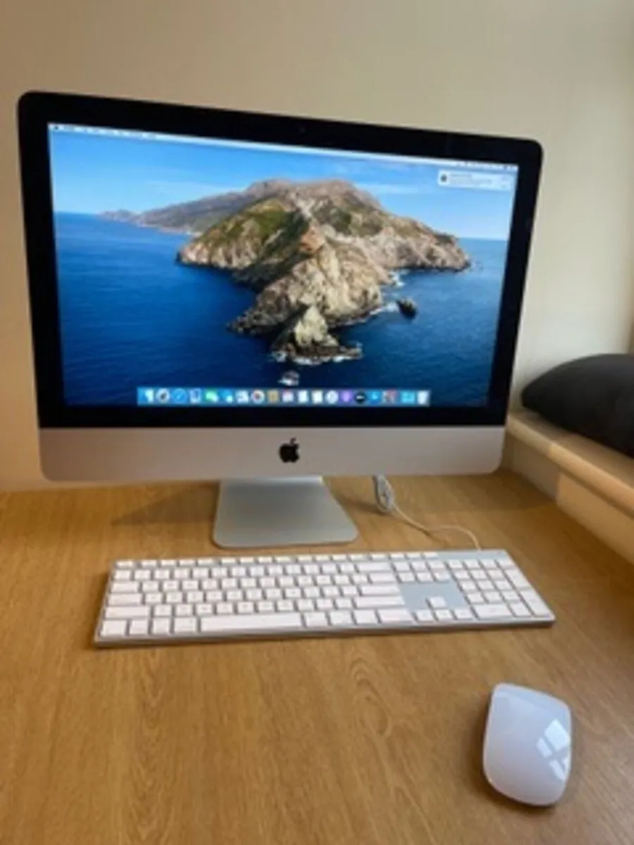 21.5" Apple iMac Slimline 256gb SSD 8GB RAM - Image 1