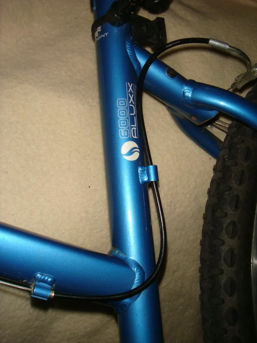 GIANT bike like new / 6000 ALUXX - Image 3