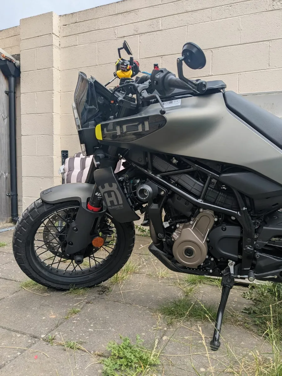2025 Husqvarna Svartpilen 401 - Like New - Image 1