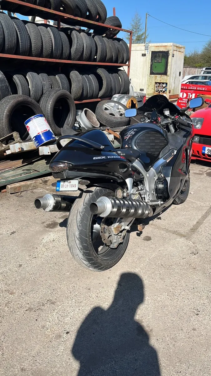 Suzuki GSX1300R Hayabusa - Image 3