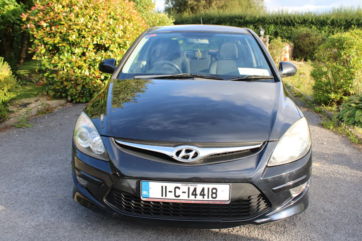 2011 HYUNDAI i30 COMFORT 1.6 CRDI - Image 2