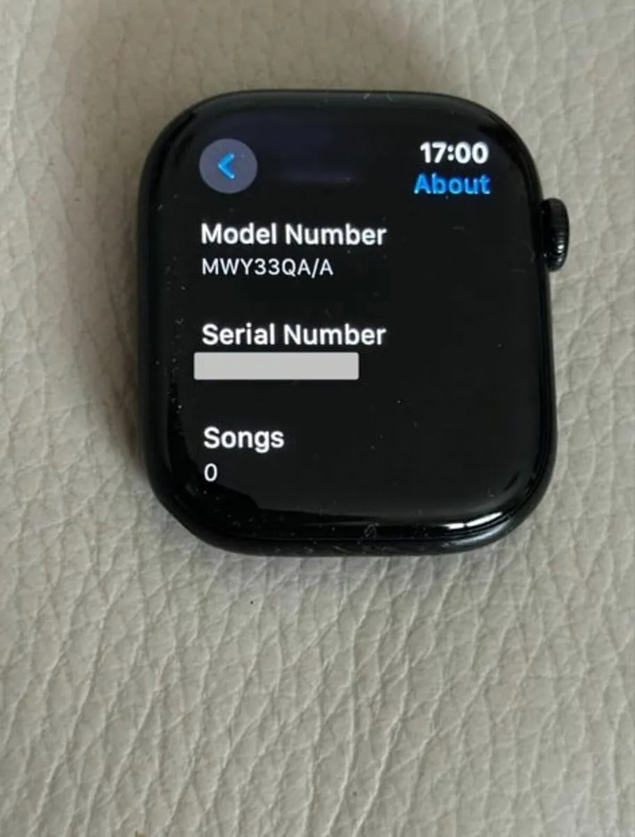 Apple Watch Series 10 46mm Jet Black - Image 4