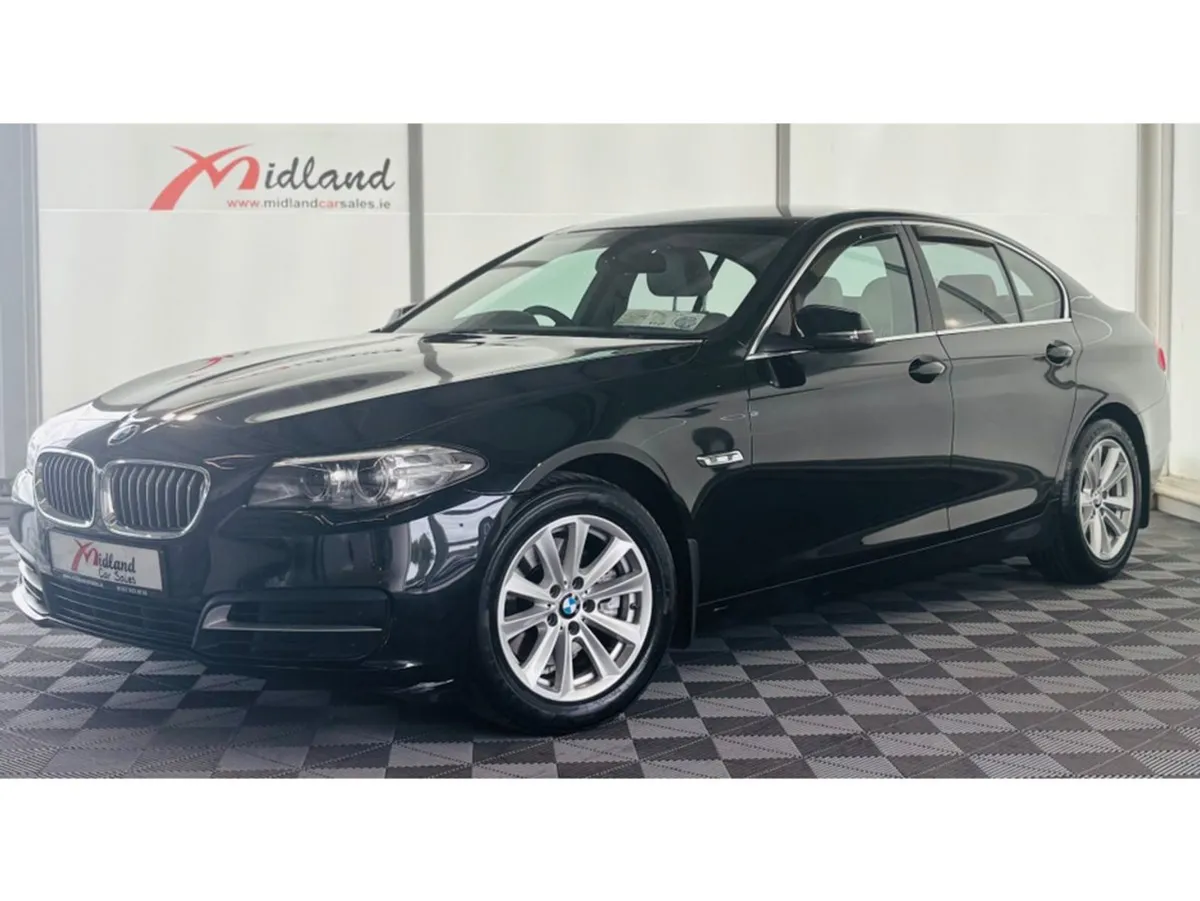 BMW 5 Series SE Auto  oyster Interior - Image 1