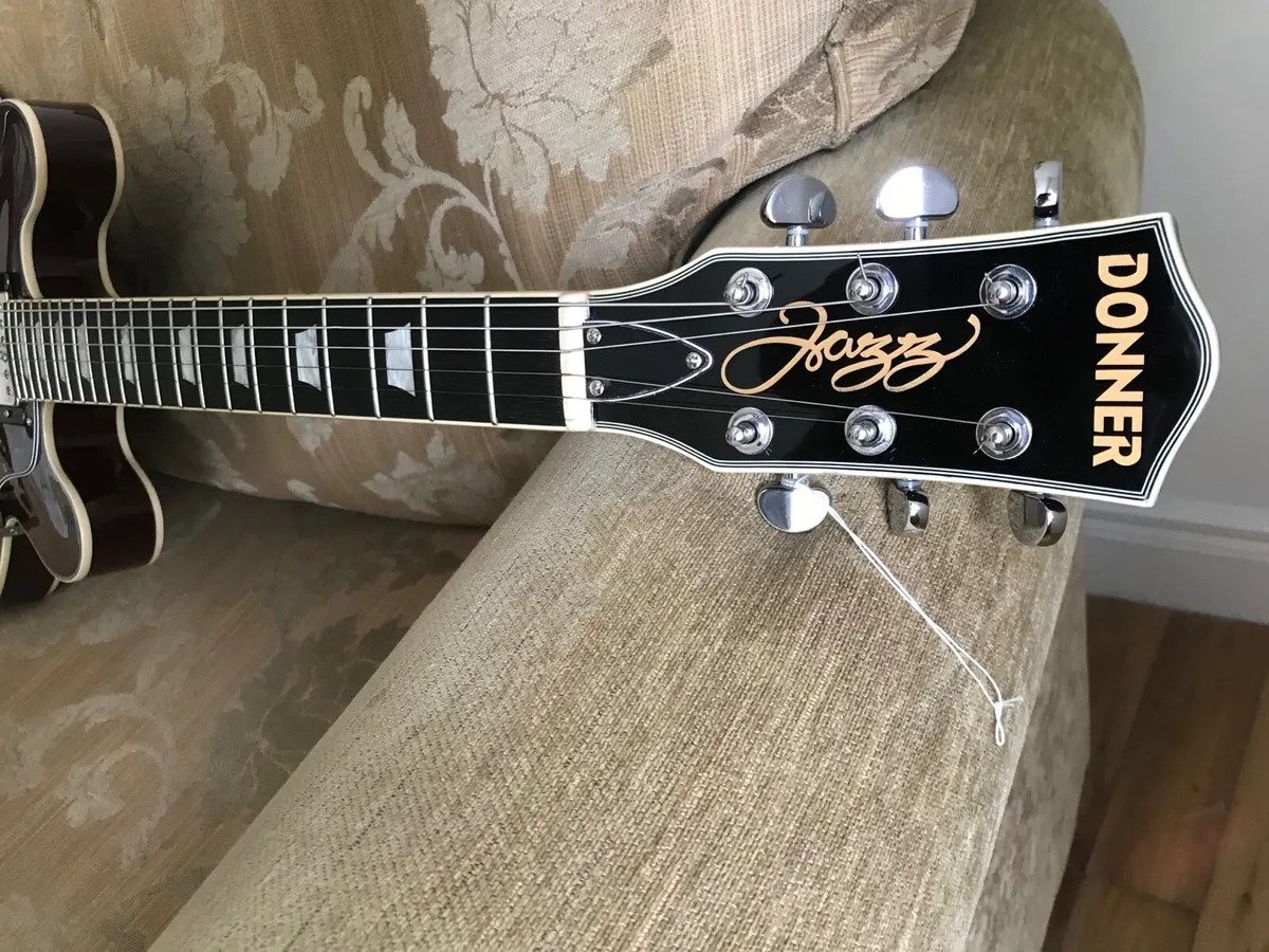 Semi hollow 335 guitar - Image 2