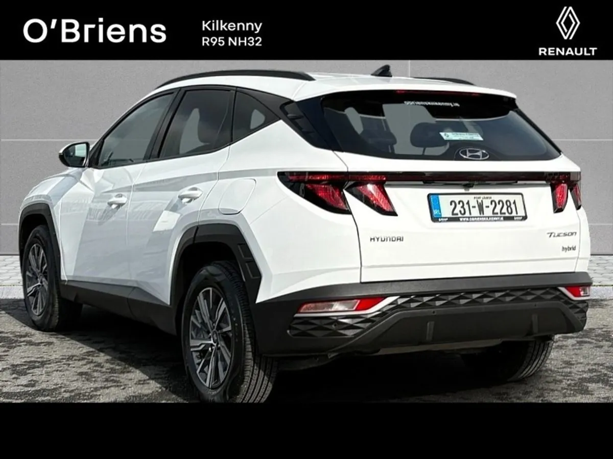 Hyundai Tucson Executive HEV 1.6 Auto 5DR  1 Owne - Image 3